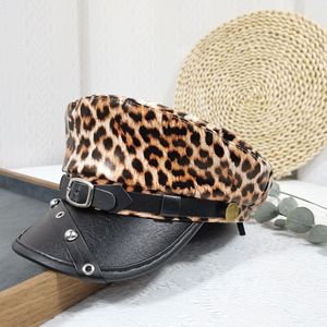 Casquette plate en cuir PU respirant pour femme, style urbain, avec <span class=keywords><strong>boucle</strong></span> de <span class=keywords><strong>ceinture</strong></span> cloutée, toutes saisons, vente en gros - Product Image 3