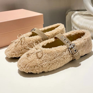 Chaussures plates confortables et légères en similicuir de haute qualité, style classique décontracté, avec boucles réglables, type ballerines. - Product Image 1