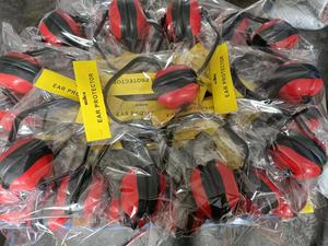 Casque d'écoute jaune et rouge avec écran facial pour équipement de protection personnelle de réduction du bruit des travailleurs de jardin - Product Image 4