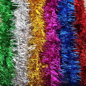 Venda por atacado de decorações de Natal em 2m, folhas decorativas de Natal com listras de árvores de Natal - Product Image 2