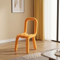 Chaise Alien pas chère, style postmoderne, luxe léger, chaise individuelle minimaliste, inspirée d'Instagram, chaise de salle à manger nordique, créative et moderne
