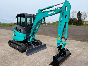 Miniexcavadora Kobelco SK35 SR de segunda mano con motor Yanmar, excavadora compacta para jardín, granja y construcción urbana. - Product Image 4
