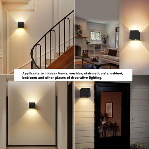 إضاءة حديثة قابلة للتعديل لأعلى ولأسفل بأضواء جدارية قابلة لإعادة الشحن - Product Image 6