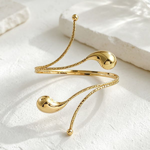 Bracelet manchette plaqué or en forme de goutte d'eau avec perle, style bohème pour femme, ajustable - Product Image 3