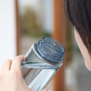 Botellas de agua deportivas de plástico, fáciles de transportar, libres de BPA, ecológicas, para ir al trabajo, al por mayor. - Product Image 4
