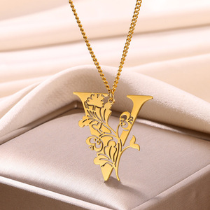 Collier en acier inoxydable pour hommes et femmes Prénoms et initiales de noms de famille Bijoux de mode Design de l'alphabet - Product Image 4