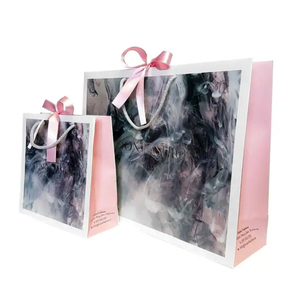 <span class=keywords><strong>Bolsas</strong></span> <span class=keywords><strong>de</strong></span> <span class=keywords><strong>Papel</strong></span> para Regalo y Compras con Asas <span class=keywords><strong>de</strong></span> Cinta Impresas <span class=keywords><strong>Personalizadas</strong></span> <span class=keywords><strong>de</strong></span> Lujo al <span class=keywords><strong>por</strong></span> <span class=keywords><strong>Mayor</strong></span> para Ropa con su Propio Logotipo - Product Image 5