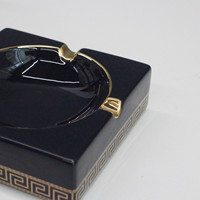 Cendrier carré en céramique de luxe noir avec design doré, accessoire pour cigares, logo couleur personnalisé, idéal comme cadeau pour les boutiques de fumeurs