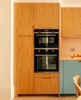 Lemari Dapur Kayu Lapis Pesanan Khusus Dua Warna Tanpa Gagang Set Lemari Dapur Dengan Meja Batu untuk Apartemen