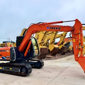 Excavatrice sur chenilles hydraulique Hitachi ZX70-5A d'occasion, idéale pour la construction, compatible avec les mini-excavatrices Hitachi ZX70, ZX75, ZX120, ZX200 d'occasion - Product Image 2