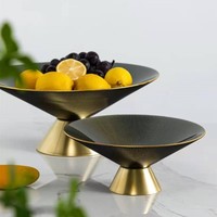 Bol à fruits en verre sur pieds hauts, style nordique de luxe, plateau de présentation pour bonbons et snacks, décoration d'intérieur, ornement de présentation de fruits