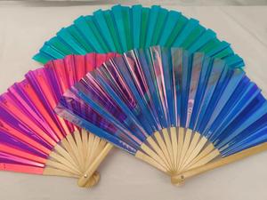 พัดมือพับได้ PVC กันน้ำ สีสันสดใส สำหรับงานปาร์ตี้และของขวัญวันเกิด ขายส่ง - Product Image 6