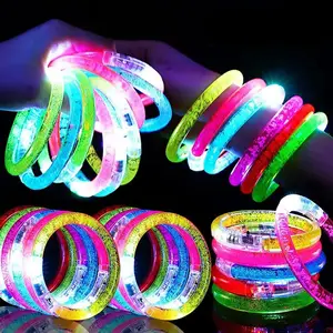 Bastões de espuma LED iluminam brinquedos para festas, lembrancinhas que brilham no escuro, óculos de sol de néon, pulseiras de LED para decoração de casamento