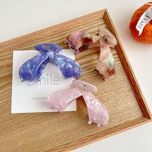 Vente en gros de pinces à cheveux élégantes coréennes en acétate personnalisées, motif écaille de tortue, grandes pinces à cheveux en acétate pour femmes et filles - Product Image 4