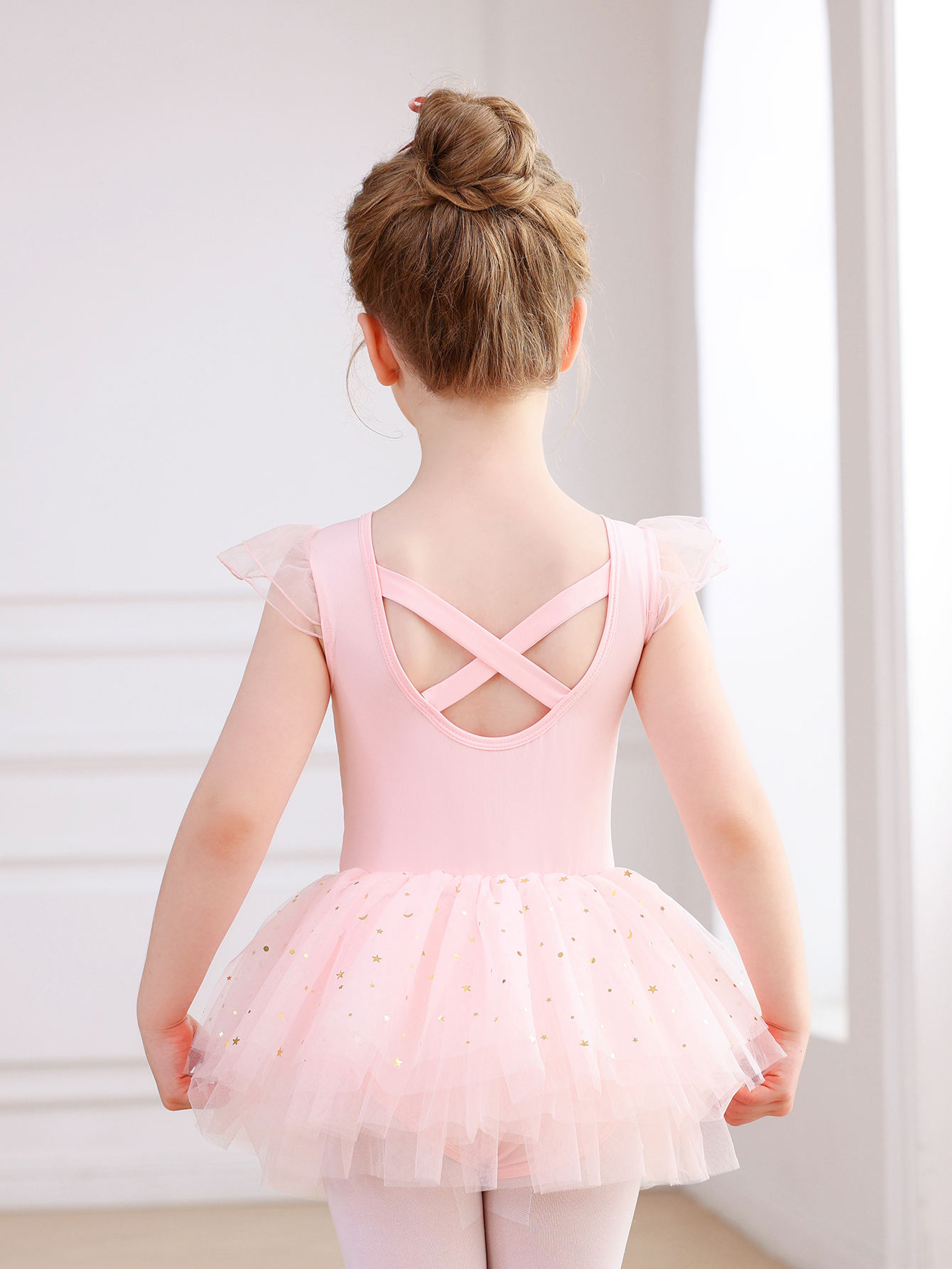 สีชมพูอ่อน