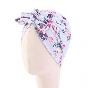 Gathertop – Nouveaux turbans pour bébés en satin imprimé personnalisé avec logo, en polyester et élasthanne, ajustables, unisexes, avec nœud, pour enfants, décontractés, pour le quotidien - Product Image 4