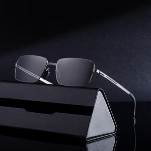 Nuevas gafas de sol polarizadas con montura cuadrada a la moda para hombre, montura de plástico y Metal negro, protección UV400, uso en exteriores - Product Image 2