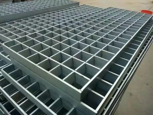 Grille en acier galvanisé à chaud, en alliage de <span class=keywords><strong>fer</strong></span> et d'aluminium, anti-corrosion, résistante au feu, légère, pour bâtiment, à verrouillage par pression - Product Image 4