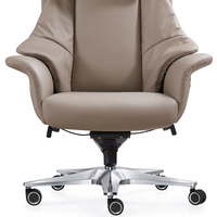 Chaise de bureau ergonomique de luxe avec cuir véritable et mousse haute densité, style européen, dossier haut, chaise pivotante de direction