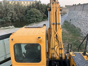 Excavatrice sur chenilles d'occasion Hyundai 210W-9, 220LC-9S, 220, 225LC, 20 tonnes, hydraulique, d'origine coréenne - Product Image 3
