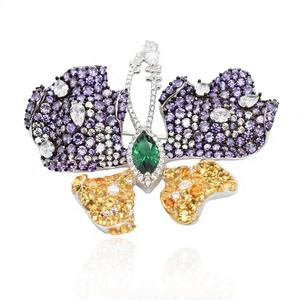 เครื่องประดับแฟชั่น 925 เงินสเตอร์ลิงเพทายผีเสื้อที่ละเอียดอ่อนหรูหราเข็มกลัดสำหรับผู้หญิงงานแต่งงานของขวัญปาร์ตี้หมั้น - Product Image 1