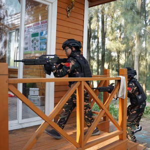 Équipement Pistolet et Gilet Laser Tag Multijoueur, Arène de Laser Tag - Product Image 5