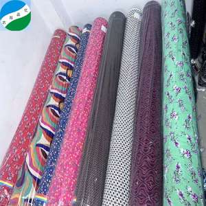 Venta caliente de poliéster masa tela de impresión al por mayor de musgo impreso tela de crepé productos listos stocklot tejido vestido de tela - Product Image 2