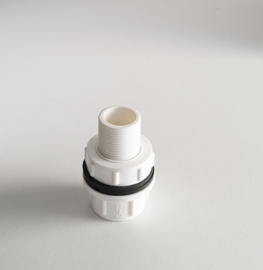 Mamelon de réservoir UPVC de qualité supérieure pour tuyaux et raccords de plomberie Connecteur solide, résistant à la corrosion et fiable - Product Image 5