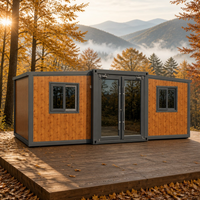 Maison conteneur pliable extensible en bois avec portes vitrées doubles pour le glamping en montagne et l'hébergement temporaire