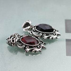 Colgante de Acero Inoxidable con Gema Roja en Forma de Lágrima, Estilo Retro, de la Marca Noble Palace, Joyería para Hombre al por Mayor - Product Image 6