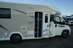 MEILLEURE OFFRE <span class=keywords><strong>2021</strong></span> Chauvin 648 Titan VIP Camping-car de luxe d'occasion pour le camping Camping-car de luxe pour <span class=keywords><strong>les</strong></span> aventures en plein air - Product Image 3