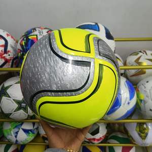 ฟุตบอล PU คุณภาพสูง ขนาดมาตรฐาน 5 สำหรับการฝึกซ้อมและการแข่งขันทั้งในร่มและกลางแจ้ง - Product Image 2