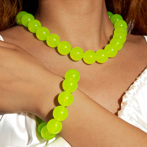 女性用ファッションジュエリーセット防水声明マルチネオンビーズチョーカーネックレスとブレスレットセット - Product Image 6