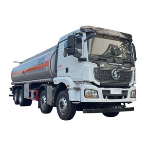 Camion-citerne SHACMAN M3000 8x4 30000L neuf pour le transport de carburant diesel avec réservoir multi-compartiments à vendre - Product Image 1