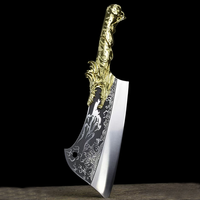 Fabriqué en Chine, le Fire Dragon Extended Kitchen Bone Chopper est un couteau de chef populaire au design personnalisé.