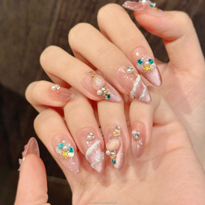 Unghie Finte Rosa Stile Francese a Piede di Gallina con Piccole Perle, Unghie Artificiali Lunghe a Stiletto Press-on - Product Image 3