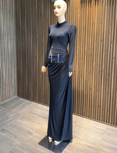 Robe longue moulante élégante pour femme, style urbain, à manches classiques, taille froncée, col montant, en mélange de coton, polyester et élasthanne, Vietnam - Product Image 5
