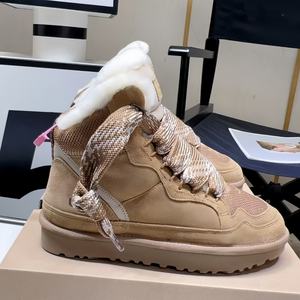 Bottes d'hiver chaudes pour femmes européennes de haute qualité 2025, bottes de neige de luxe de créateur, chaussures de sport de plein air - Product Image 3