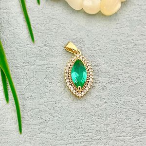 Pendentif Goutte d'eau en Zircon Plaqué Or, Breloque de Collier en Cristal, Bijou Quotidien 1234567, Origine Yiwu, Sertissage Clos Solitaire - Product Image 1