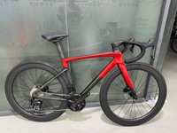 Vélo de route en fibre de carbone 700C, cadre entièrement en carbone, frein à disque, vélo de cyclisme aérodynamique pour la course et la ville