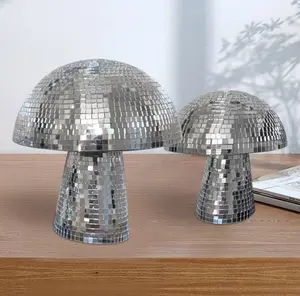 热卖创意礼品便携式室内工艺品摆件发光二极管镜子蘑菇迪斯科舞会节日派对灯