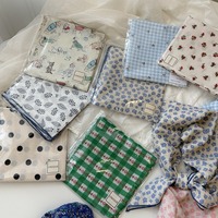 Foulard carré en coton imprimé pour femme, 21,65 x 21,65 pouces, léger, motif floral vintage, pour usage quotidien