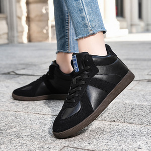 2026 vintage casual sports shoes with fashionable color combination design, suede double leather customized upper - Product Image 2