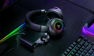 Sensa HD Haptics OLED Control Hub 40mm TriForce Driver <span class=keywords><strong>Razer</strong></span> <span class=keywords><strong>Kraken</strong></span> V4 Pro Auriculares inalámbricos para juegos con Control Hub - Product Image 5