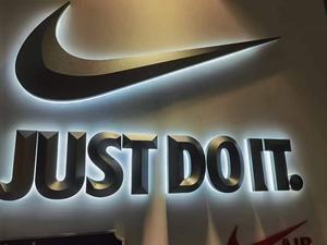 Utdoor-cartel de acrílico retroiluminado para coche, cartel de metal impermeable con logotipo publicitario, 3D. - Product Image 4