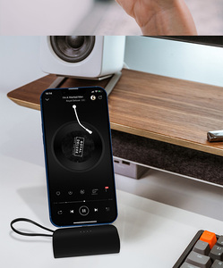 Base de Carga Portátil 4 en 1 con Reloj <span class=keywords><strong>Digital</strong></span>, Carga Rápida de 30W, Banco de Energía Inalámbrico RGB de 5000mAh, Certificación CE/FCC - Product Image 4