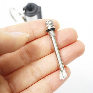 Briquet en métal rechargeable, huile de recharge, bâton allume-feu, porte-clés en métal, kit de survie en camping, briquet en gros, allume-feu de camping - Product Image 3