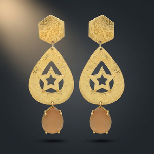 Boucles d'oreilles pendantes hexagonales dorées en forme de goutte d'eau, en laiton, faites à la main, ethniques, pour mariage et fiançailles, avec pierres précieuses hydro-serties - Product Image 2