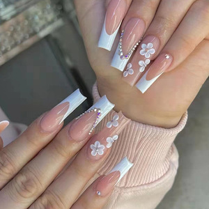 24 Uds <span class=keywords><strong>uñas</strong></span> postizas <span class=keywords><strong>con</strong></span> pegamento diseño <span class=keywords><strong>de</strong></span> <span class=keywords><strong>flores</strong></span> ataúd largo bailarina francesa <span class=keywords><strong>uñas</strong></span> postizas cubierta completa puntas <span class=keywords><strong>de</strong></span> <span class=keywords><strong>uñas</strong></span> acrílicas Prensa en - Product Image 1