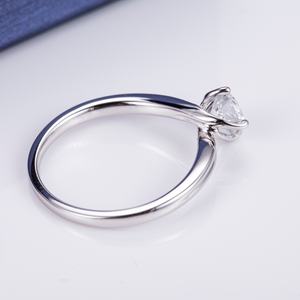 แหวนเพชรเม็ดเดี่ยว MS-538 ทอง 18k ประดับเพชรแล็บสั่งทำพิเศษ - Product Image 3